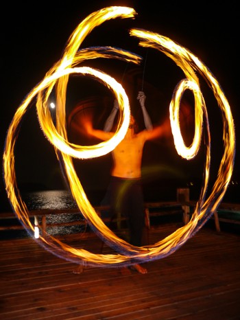 Fire poi